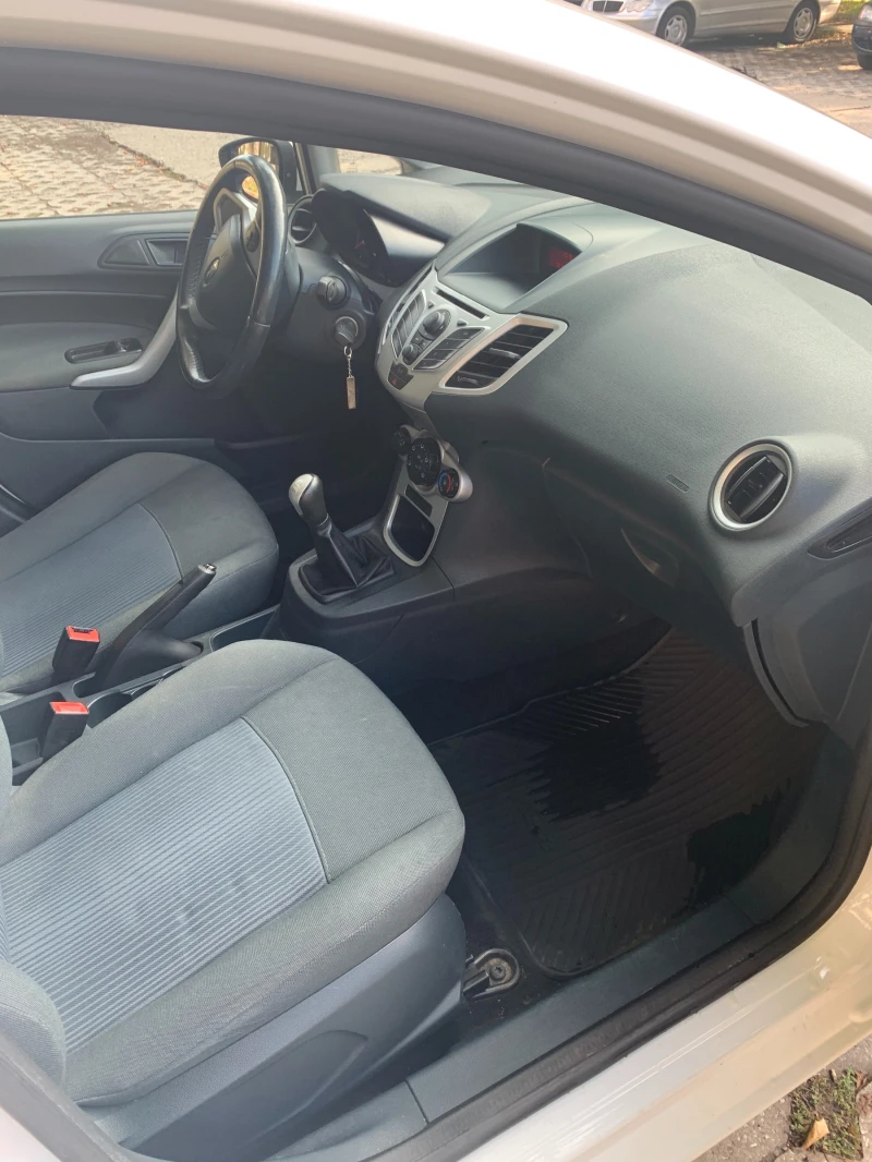 Ford Fiesta 1.25i, снимка 10 - Автомобили и джипове - 52623822