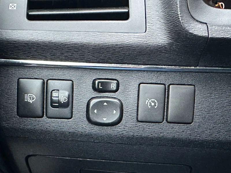 Toyota Avensis 2.2d 150 к.с. , снимка 14 - Автомобили и джипове - 52663641