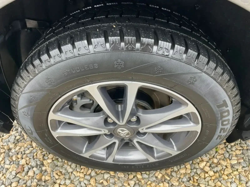 Toyota Corolla verso /ВСИЧКО ПЛАТЕНО, снимка 15 - Автомобили и джипове - 52697672