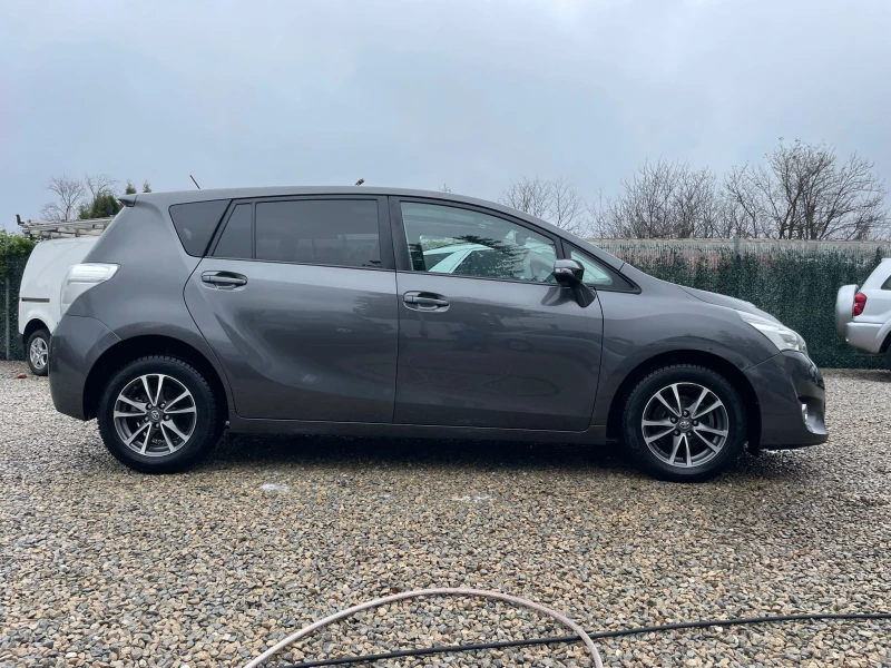 Toyota Corolla verso /ВСИЧКО ПЛАТЕНО, снимка 7 - Автомобили и джипове - 52697672