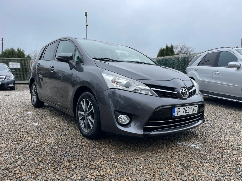 Toyota Corolla verso /ВСИЧКО ПЛАТЕНО, снимка 3 - Автомобили и джипове - 52697672