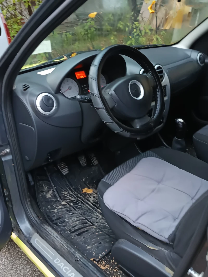 Dacia Sandero 1.4, снимка 5 - Автомобили и джипове - 52728620