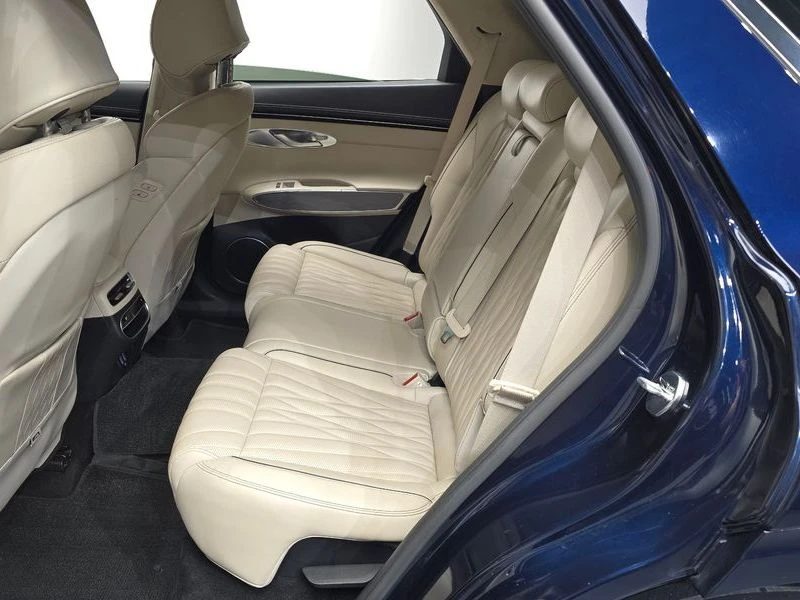 Genesis GV70 2.5T Gasoline AWD| 300к.с.| ВКЛ.ТЕХНОТЕСТ, снимка 11 - Автомобили и джипове - 55266593