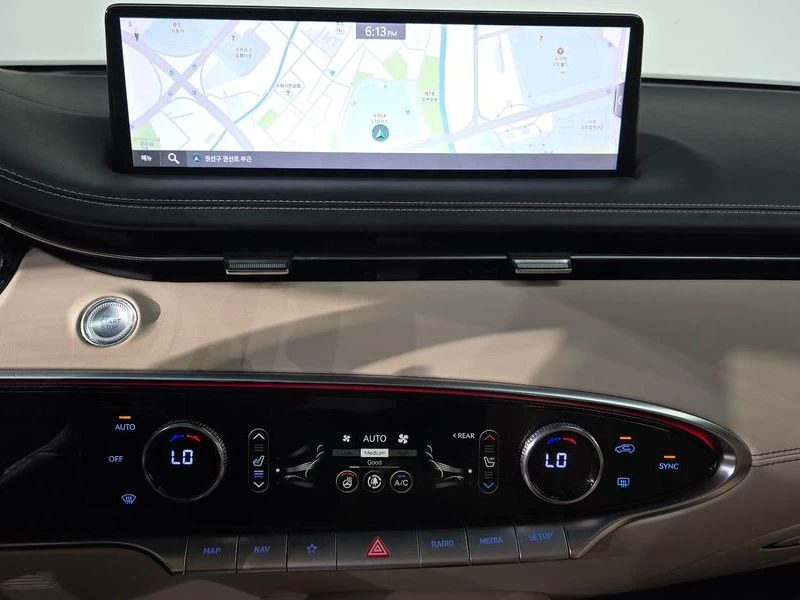Genesis GV70 2.5T Gasoline AWD| 300к.с.| ВКЛ.ТЕХНОТЕСТ, снимка 12 - Автомобили и джипове - 55266593