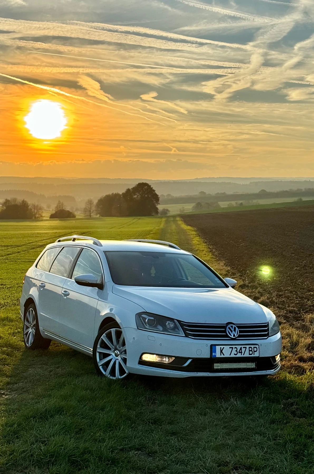 VW Passat 2.0 TDI 4Motion| парк-асист| печка| летни+ зимни, снимка 1