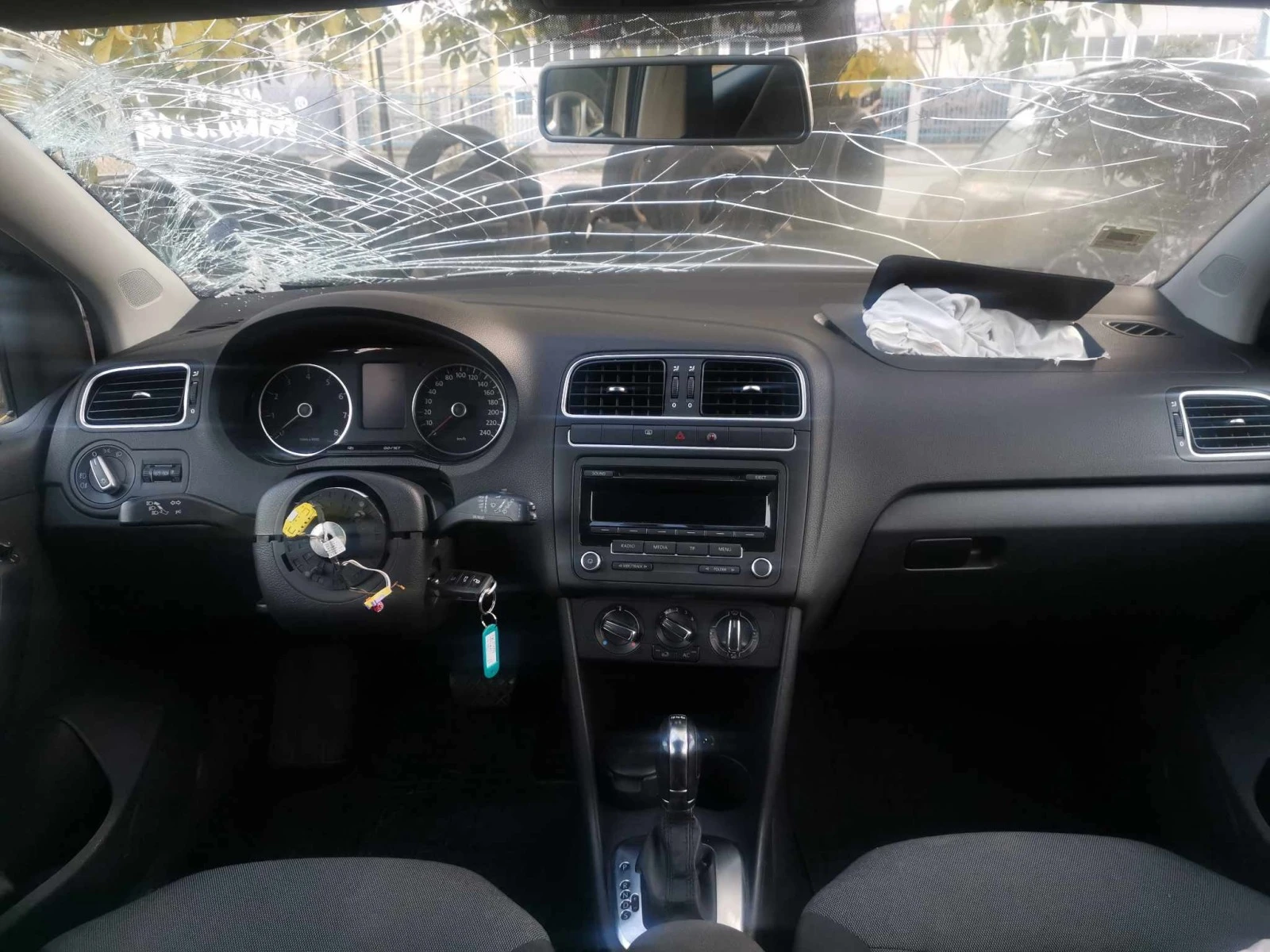 VW Polo 1.4i | Mobile.bg — изображение 11
