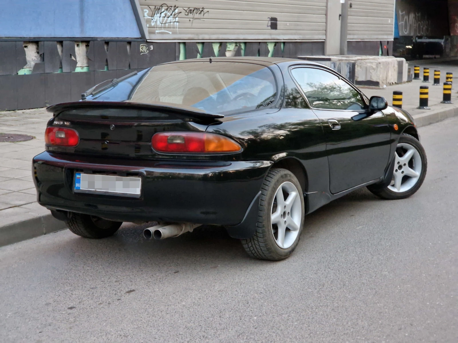 Mazda Mx-3 V6 - изображение 4