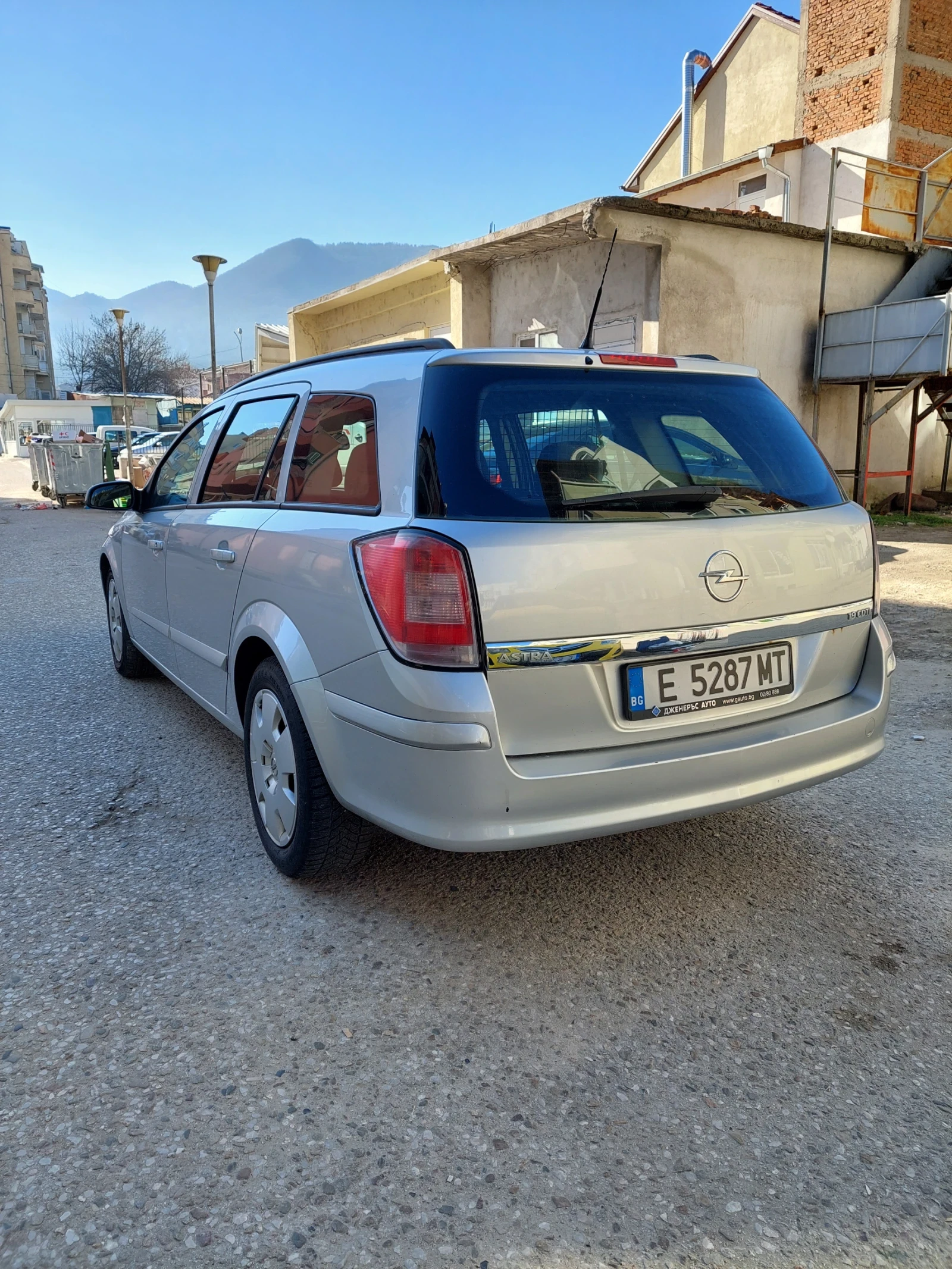 Opel Astra 1.9 - изображение 3