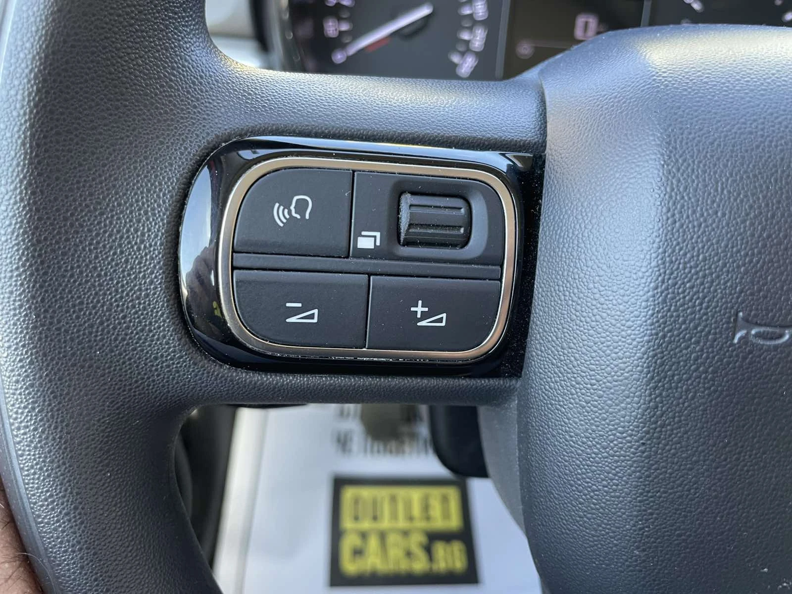 Citroen C3 1.2 PureTech 83 Shine+  | Mobile.bg   11