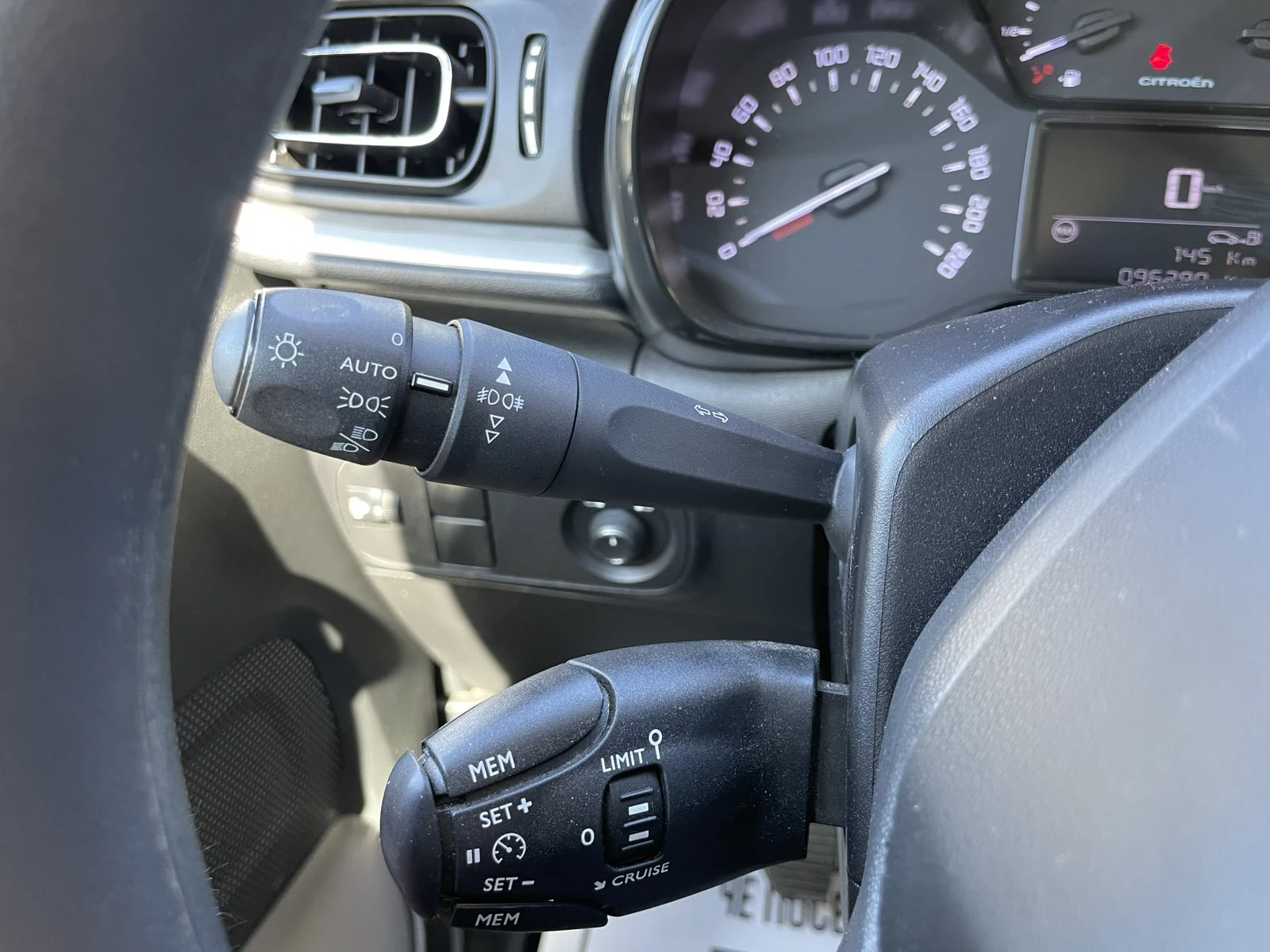 Citroen C3 1.2 PureTech 83 Shine+  | Mobile.bg   13