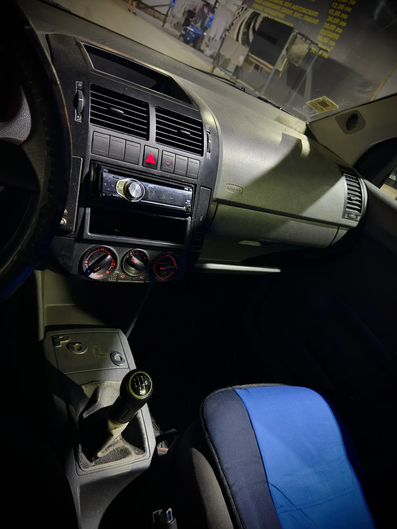VW Polo Volkswagen Polo 1.2 Бензин 62 к.с. - изображение 8