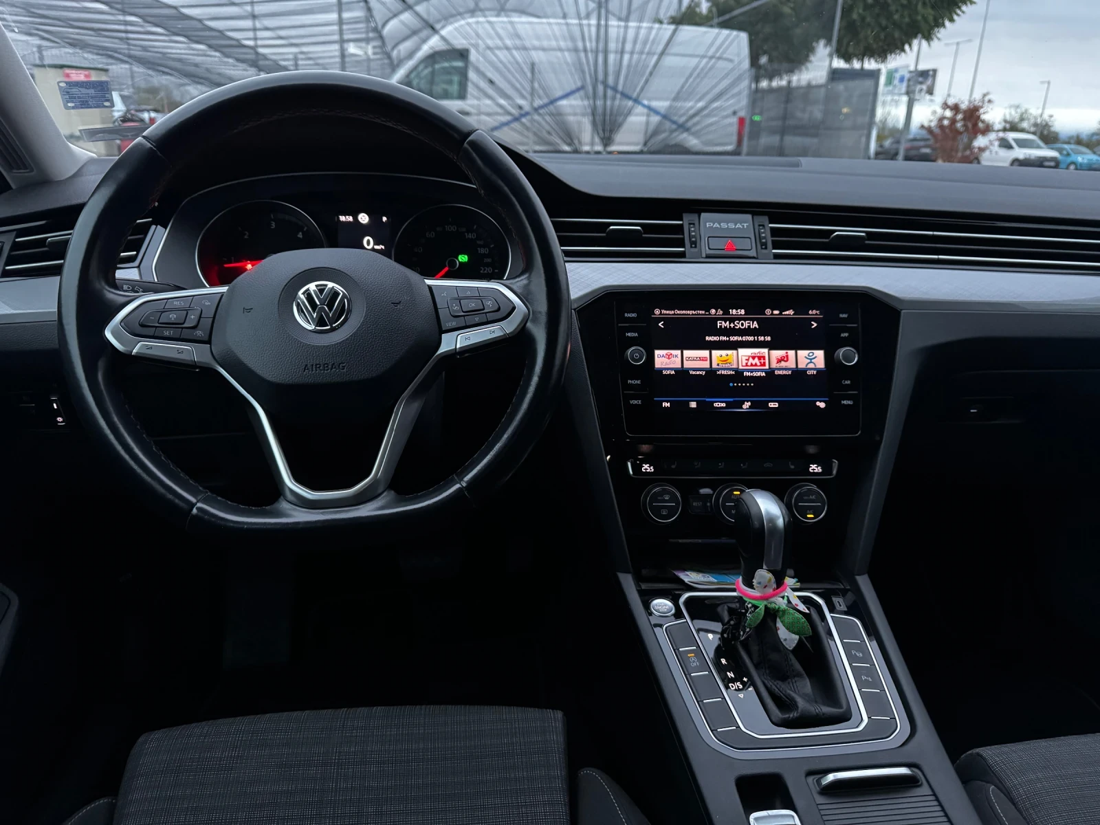 VW Passat  - изображение 9