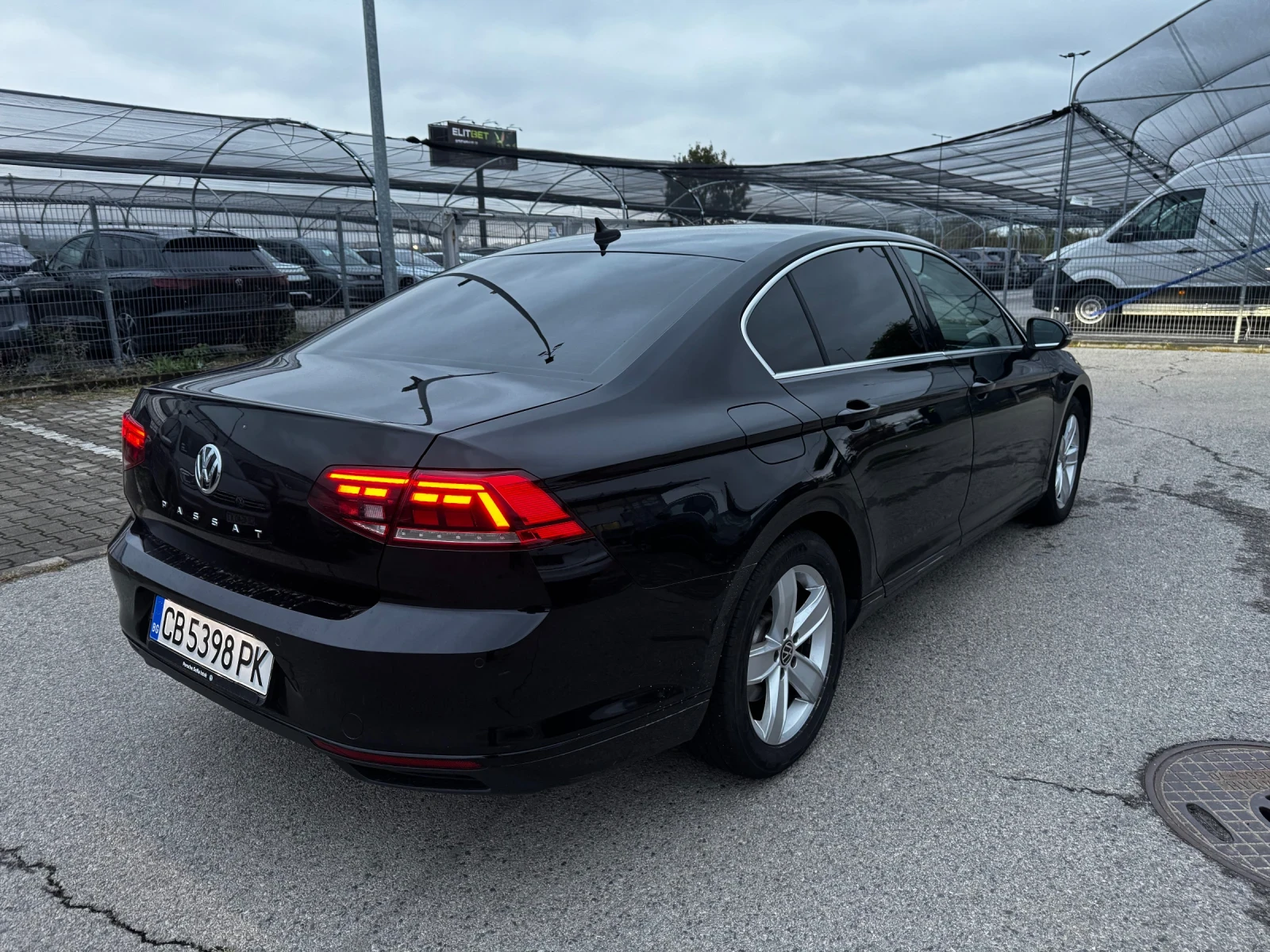 VW Passat  - изображение 4