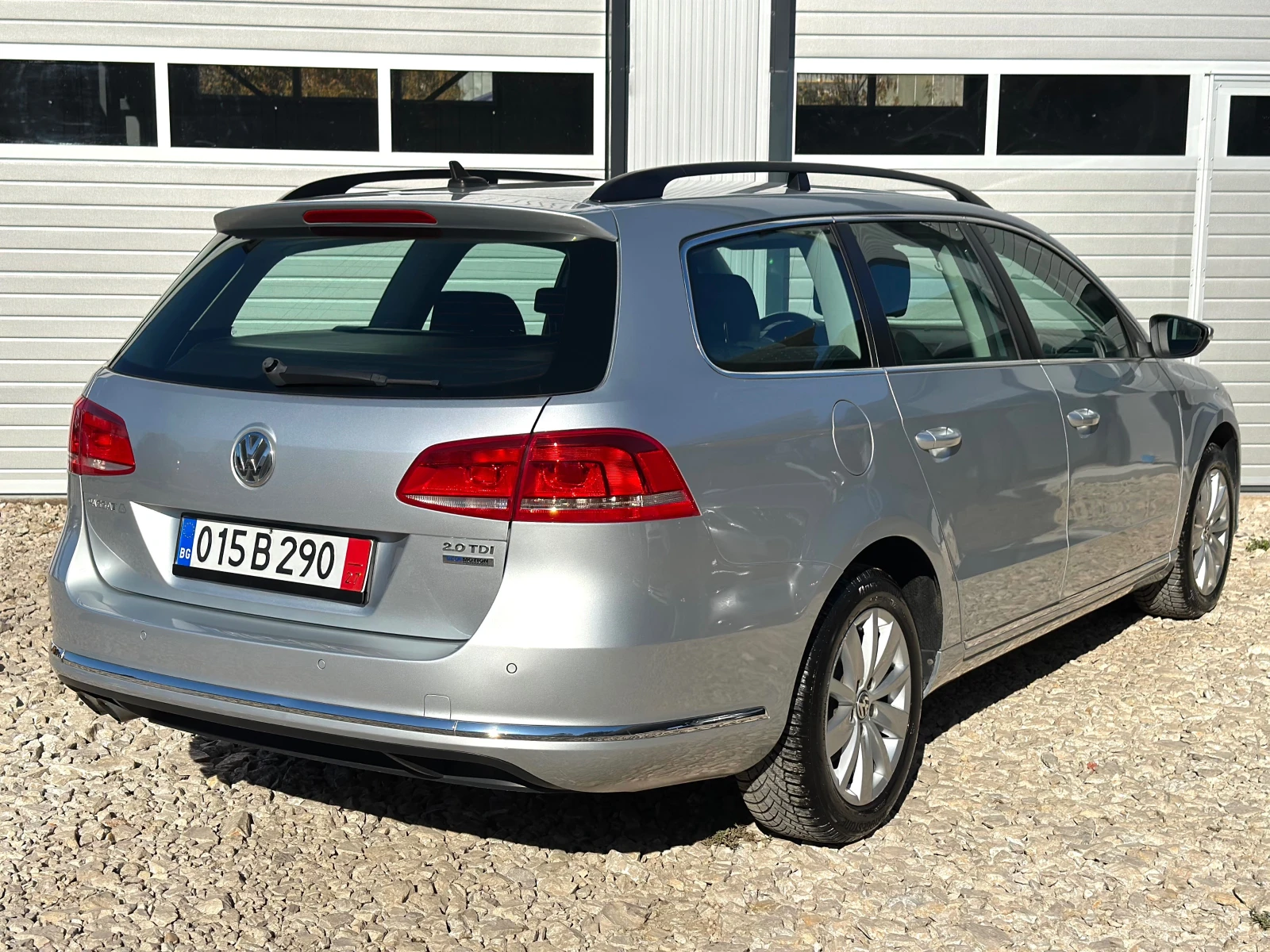 VW Passat 2.0TDI НАВИ ФЕЙСЛИФТ ТОП СЪСТОЯНИЕ - изображение 6