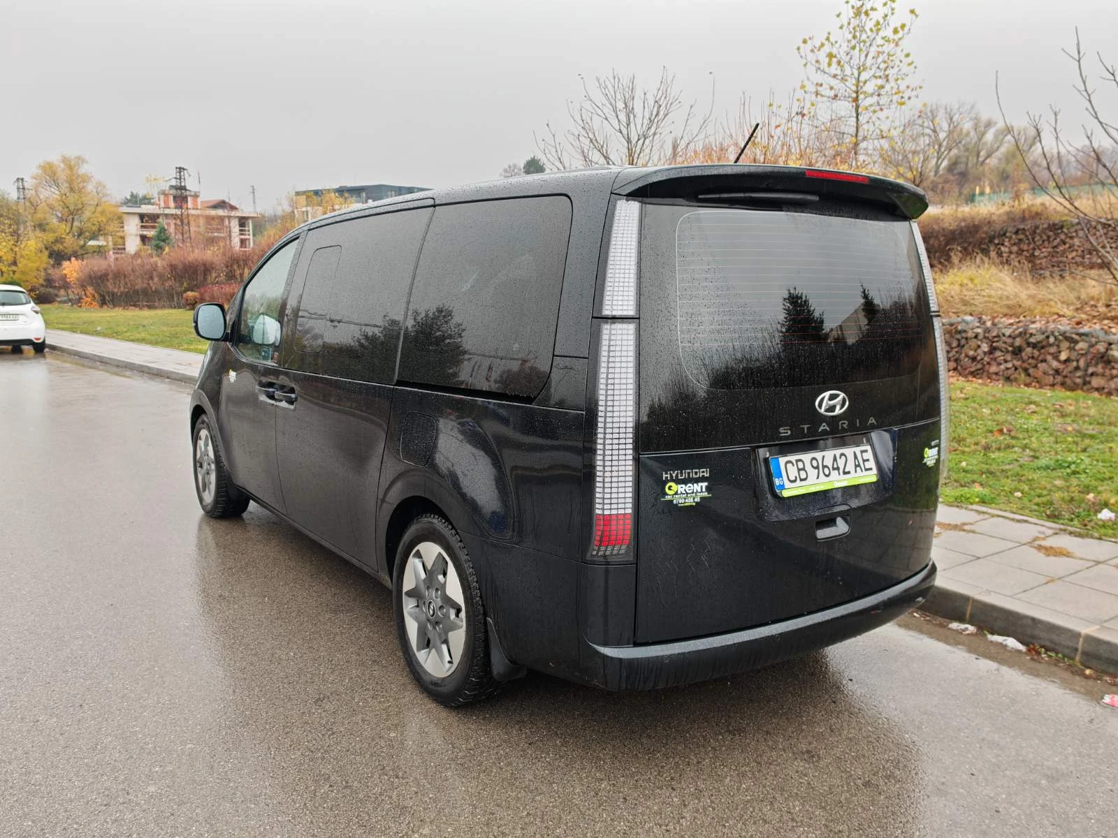 Hyundai Staria 5900лв за получаване, 2.2 CRDi 4x4 8+ 1м автомат - изображение 7