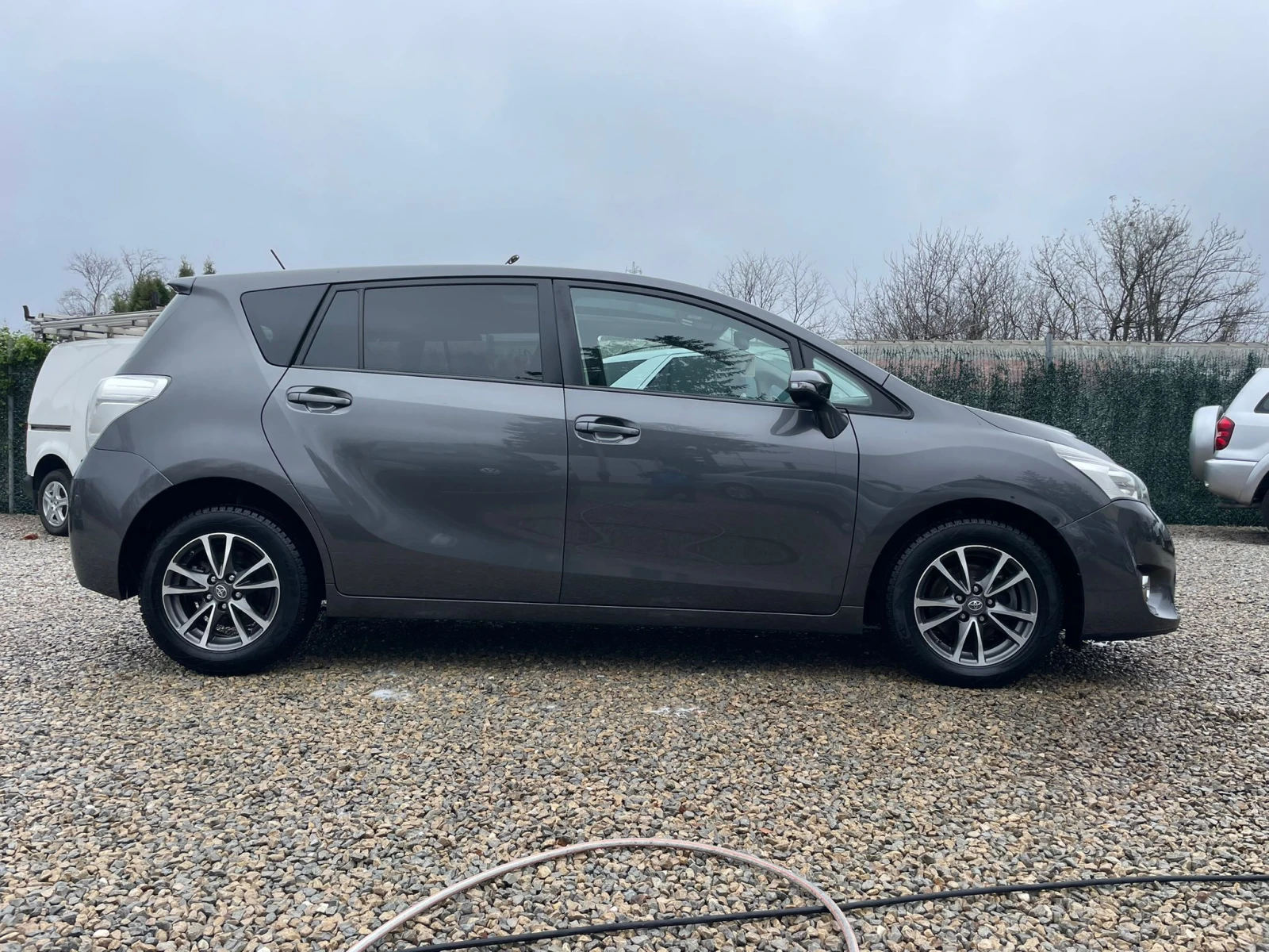 Toyota Corolla verso /ВСИЧКО ПЛАТЕНО - изображение 7