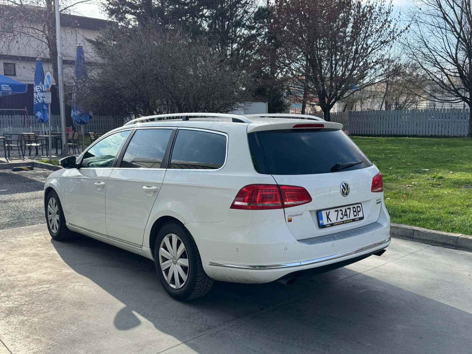VW Passat 2.0 TDI 4Motion| парк-асист| печка| летни+ зимни - изображение 5