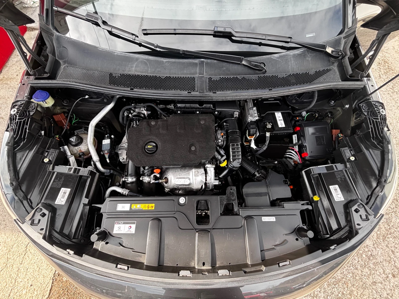 Peugeot 3008 1.5HDI FACE LIFT/АМБИЕНТНО/CARPLAY/ДИГИТАЛНО ТАБЛО - изображение 7