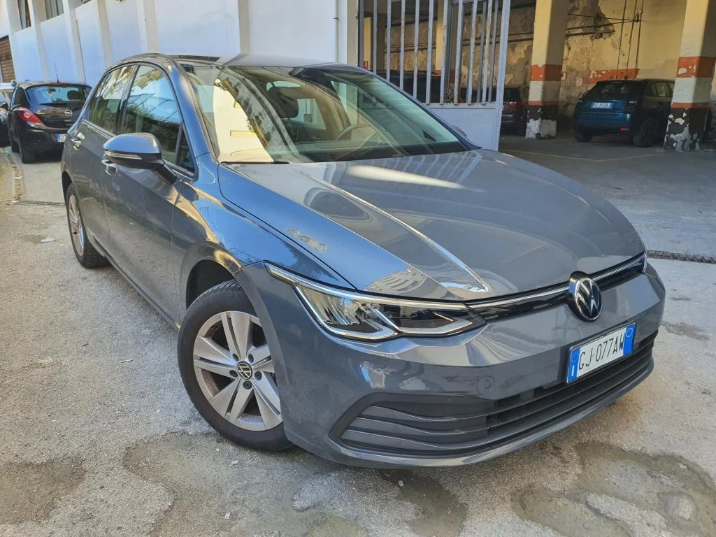 VW Golf 1.5 eTSI / Evo Life / Реални КМ / Гаранционен, снимка 2 - Автомобили и джипове - 54333868