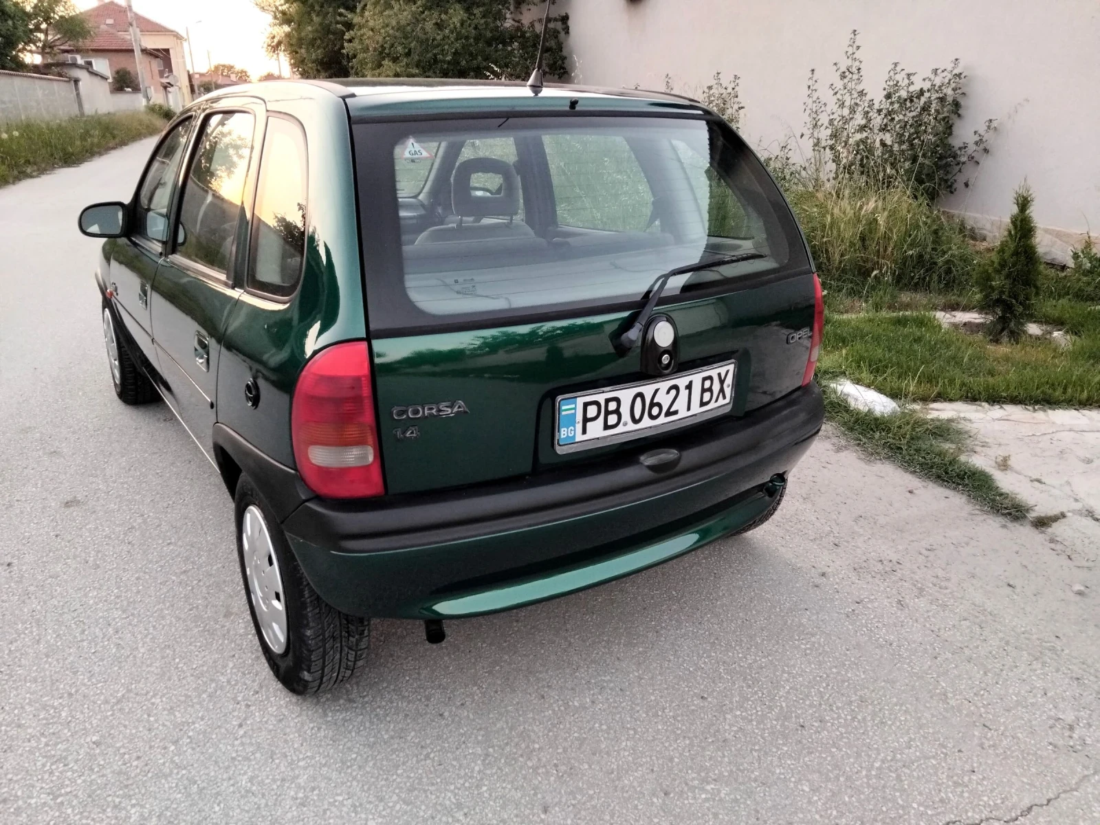 Opel Corsa 1.4.МОНО.75к+ КЛИМА + ГАЗ///, снимка 8 - Автомобили и джипове - 54697310