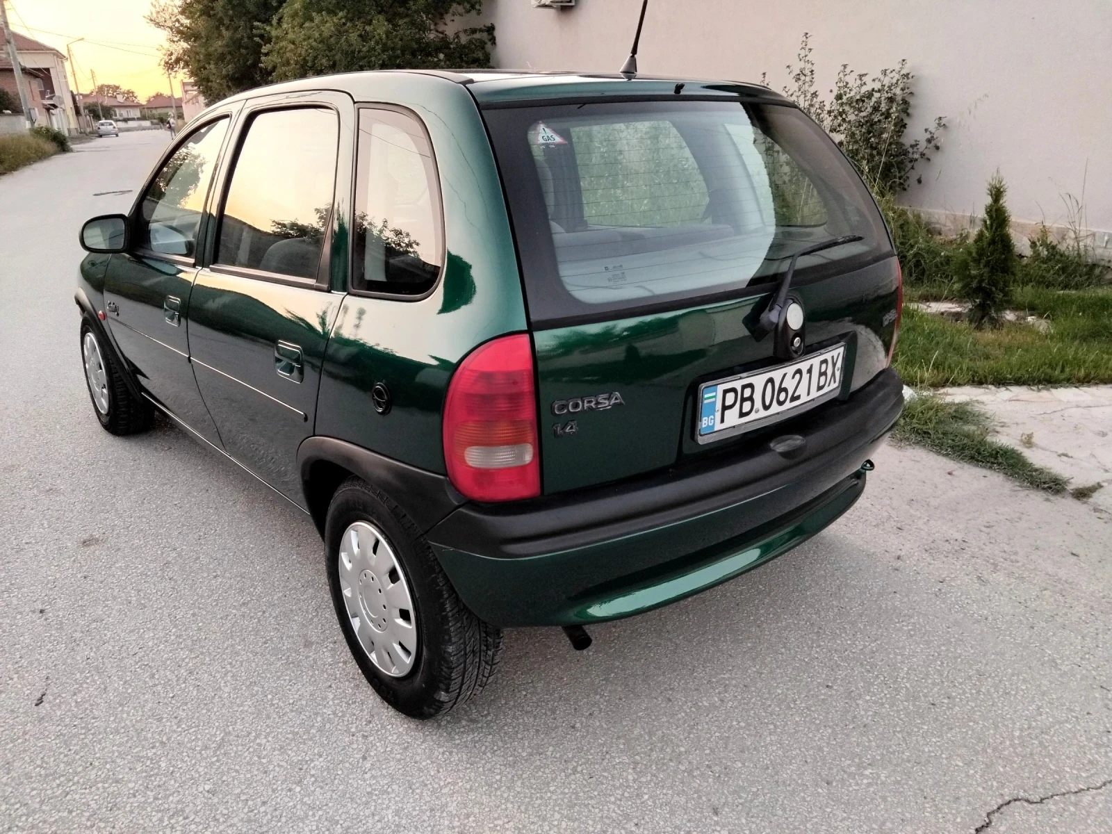 Opel Corsa 1.4.МОНО.75к+ КЛИМА + ГАЗ///, снимка 7 - Автомобили и джипове - 54697310