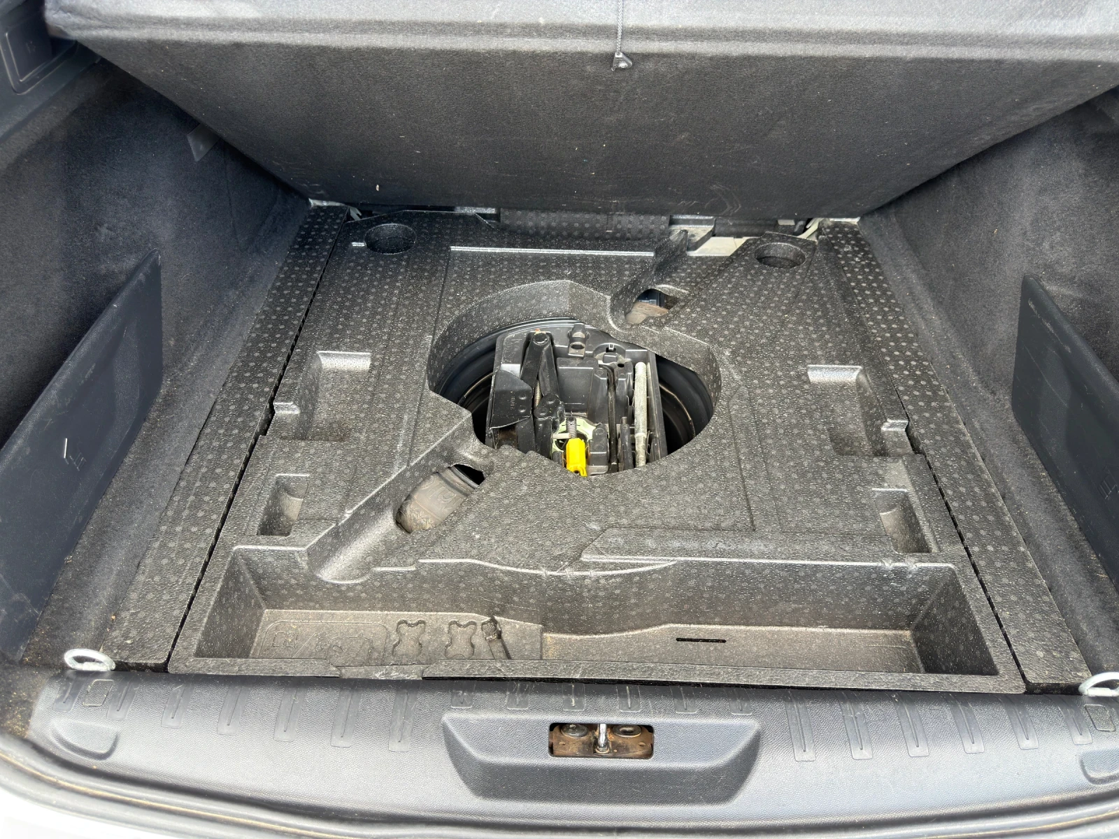 Peugeot 308 SW, снимка 8 - Автомобили и джипове - 54826734