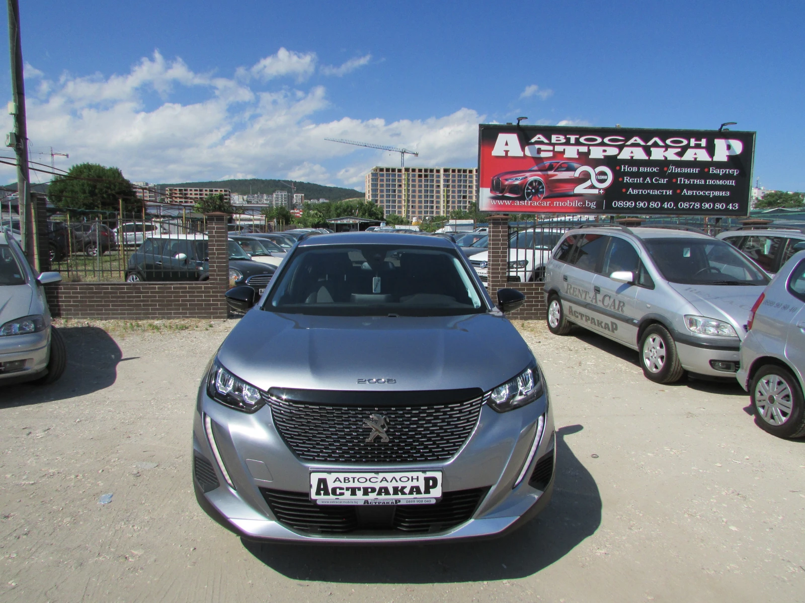 Peugeot 2008 1.2 PureTech EU6D, снимка 2 - Автомобили и джипове - 55071968