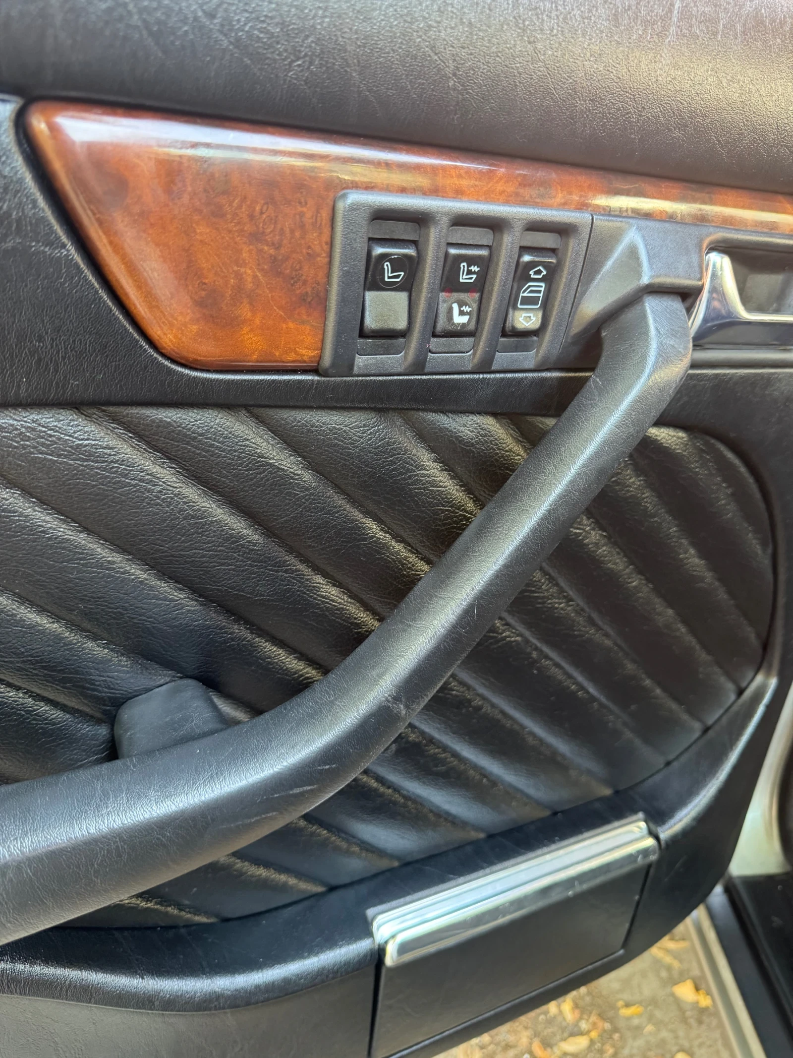Mercedes-Benz 126 300 SEL, снимка 17 - Автомобили и джипове - 55219391