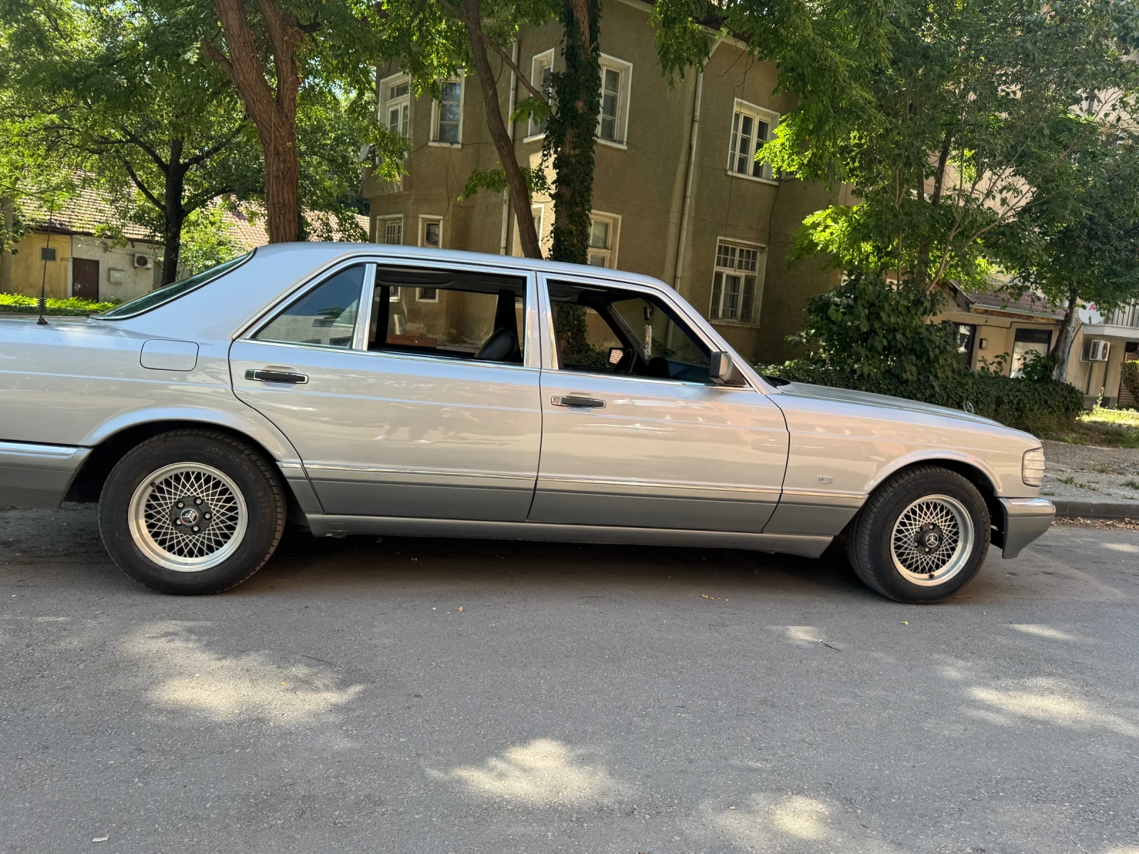 Mercedes-Benz 126 300 SEL, снимка 4 - Автомобили и джипове - 55219391