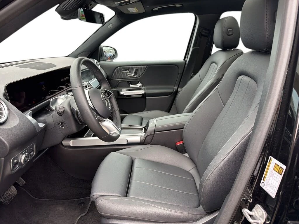 Mercedes-Benz EQB 300* 4MATIC* ПАНОРАМА* ПОДГРЕВ* КАМЕРА* LANE ASSIS, снимка 7 - Автомобили и джипове - 55301462