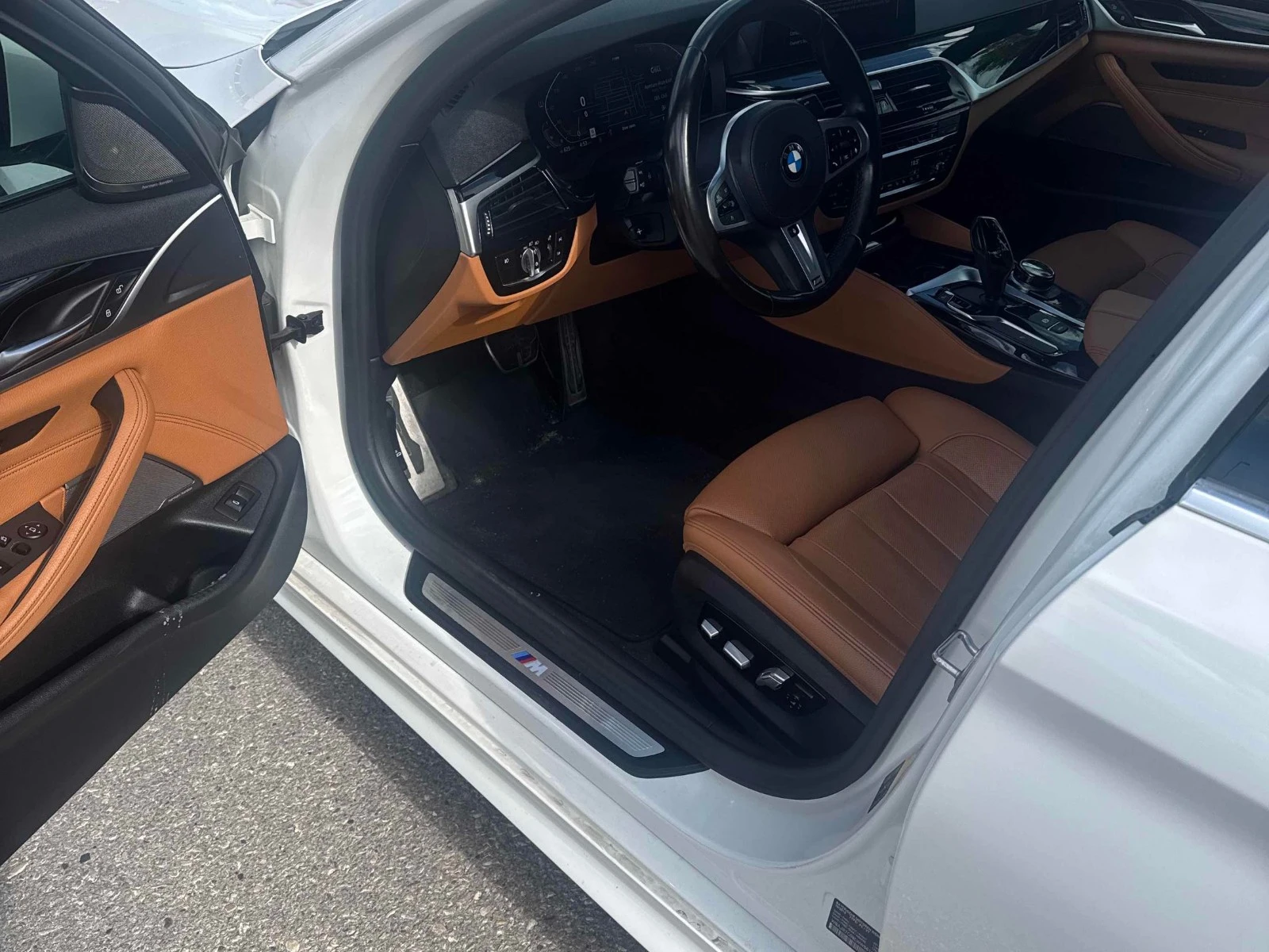BMW 530 xDrive * АвтоКредит * (ЦЕНА ДО БГ), снимка 8 - Автомобили и джипове - 55605243