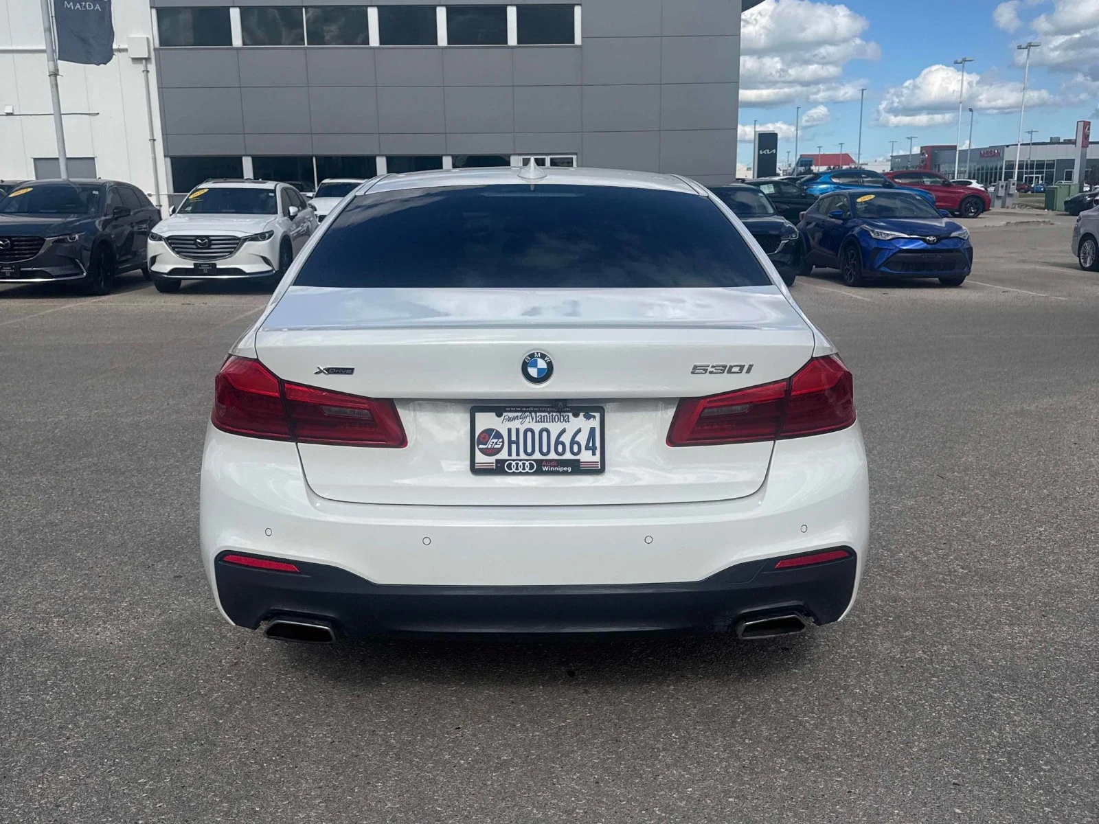 BMW 530 xDrive * АвтоКредит * (ЦЕНА ДО БГ), снимка 4 - Автомобили и джипове - 55605243