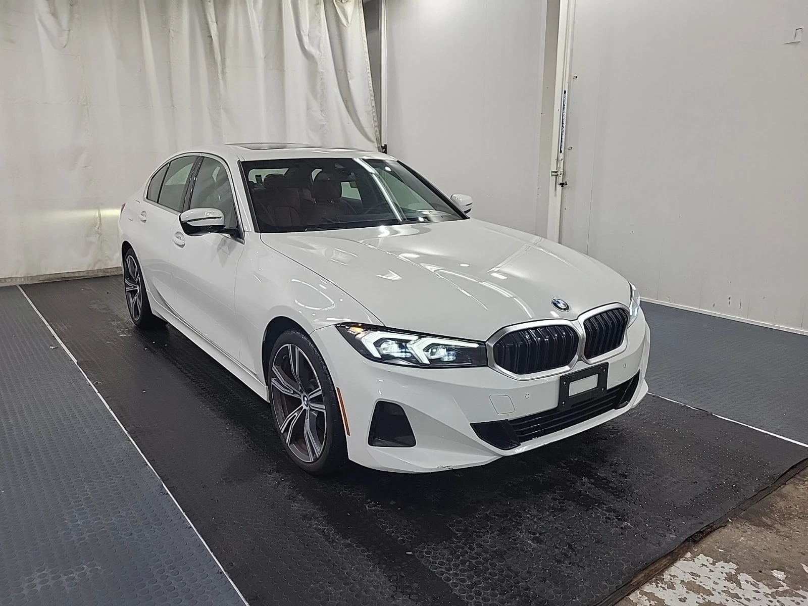 BMW 330 XDRIVE * M SPORT * FACELIFT * CARFAX * , снимка 2 - Автомобили и джипове - 56068706