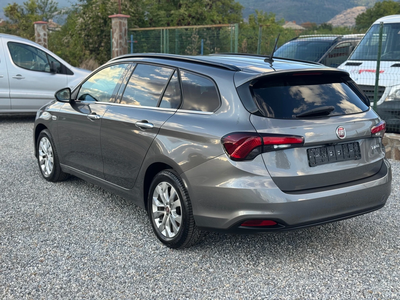 Fiat Tipo 1.6D* Multijet* Facelift* Германия* Топ* Нави* 177, снимка 7 - Автомобили и джипове - 56111433