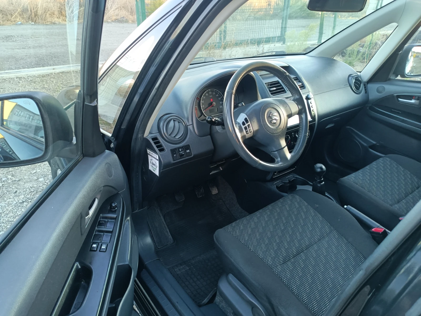 Suzuki SX4 1, 6 Club, снимка 7 - Автомобили и джипове - 56226849