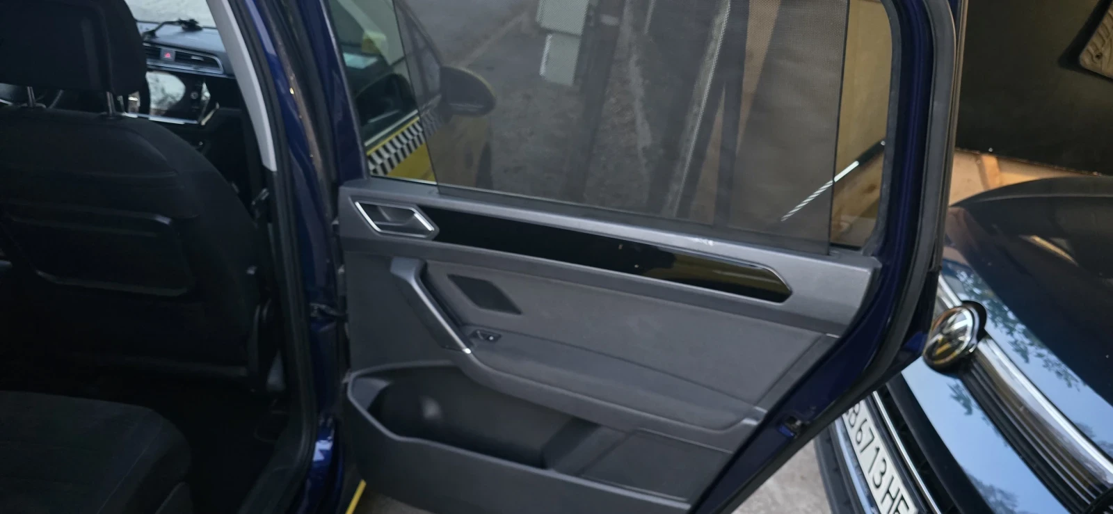 VW Touran 2.0 TDI Highlain, снимка 7 - Автомобили и джипове - 56377694