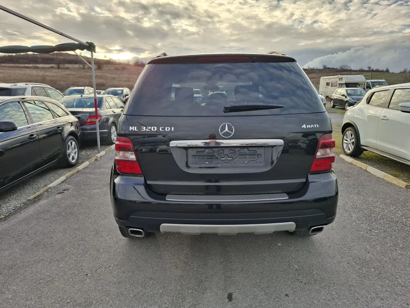 Mercedes-Benz ML 320 3, 2 CDI- Navi-Podgrev, Sport paket, снимка 4 - Автомобили и джипове - 48213065