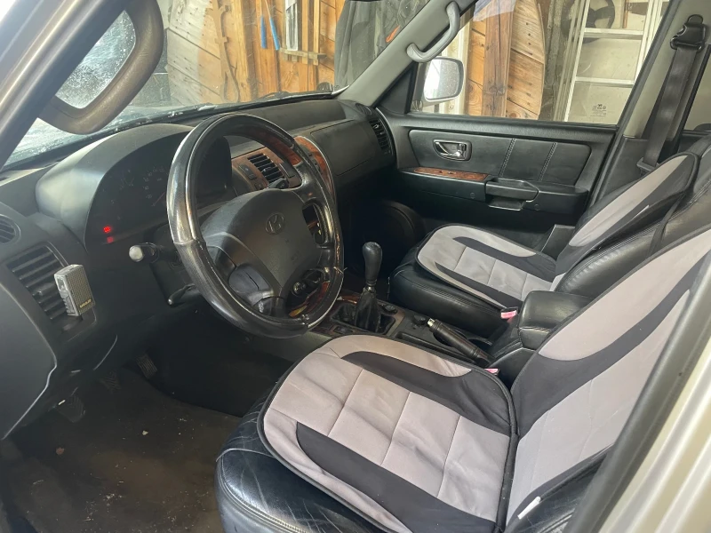 Hyundai Terracan, снимка 10 - Автомобили и джипове - 48703770