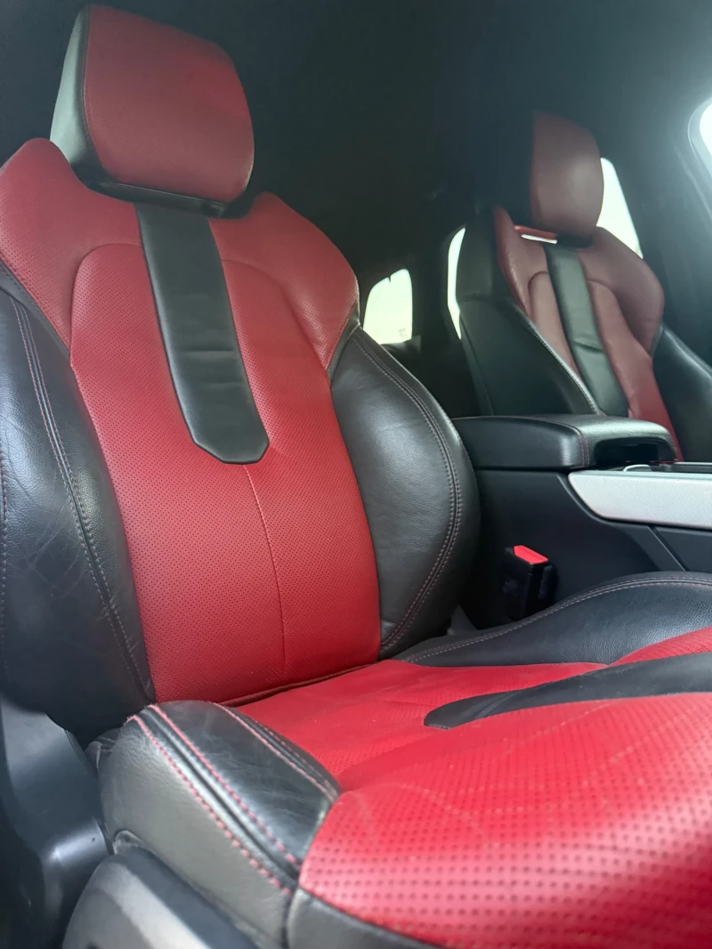 Land Rover Range Rover Evoque Автомат, снимка 13 - Автомобили и джипове - 52160736