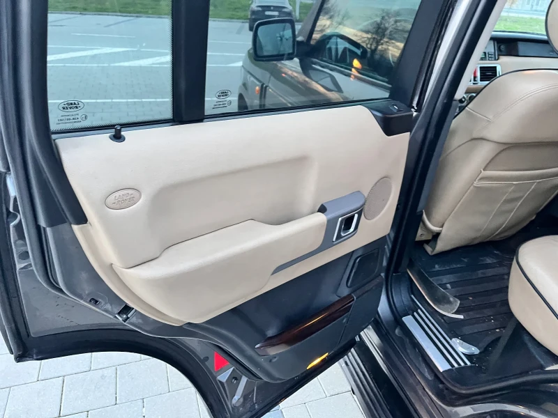 Land Rover Range rover, снимка 11 - Автомобили и джипове - 53113254