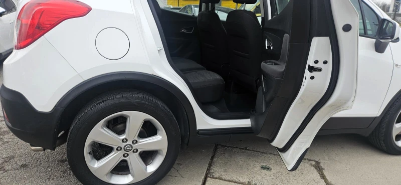 Opel Mokka 1.4i Turbo NAVI ФАБРИЧНА ГАЗ, снимка 14 - Автомобили и джипове - 53559458