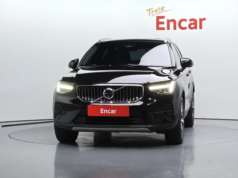 Volvo XC40 2.0 Automatic, снимка 3 - Автомобили и джипове - 55813094