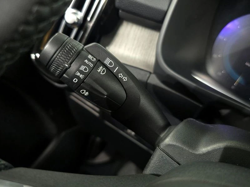 Volvo XC40 2.0 Automatic, снимка 17 - Автомобили и джипове - 55813094