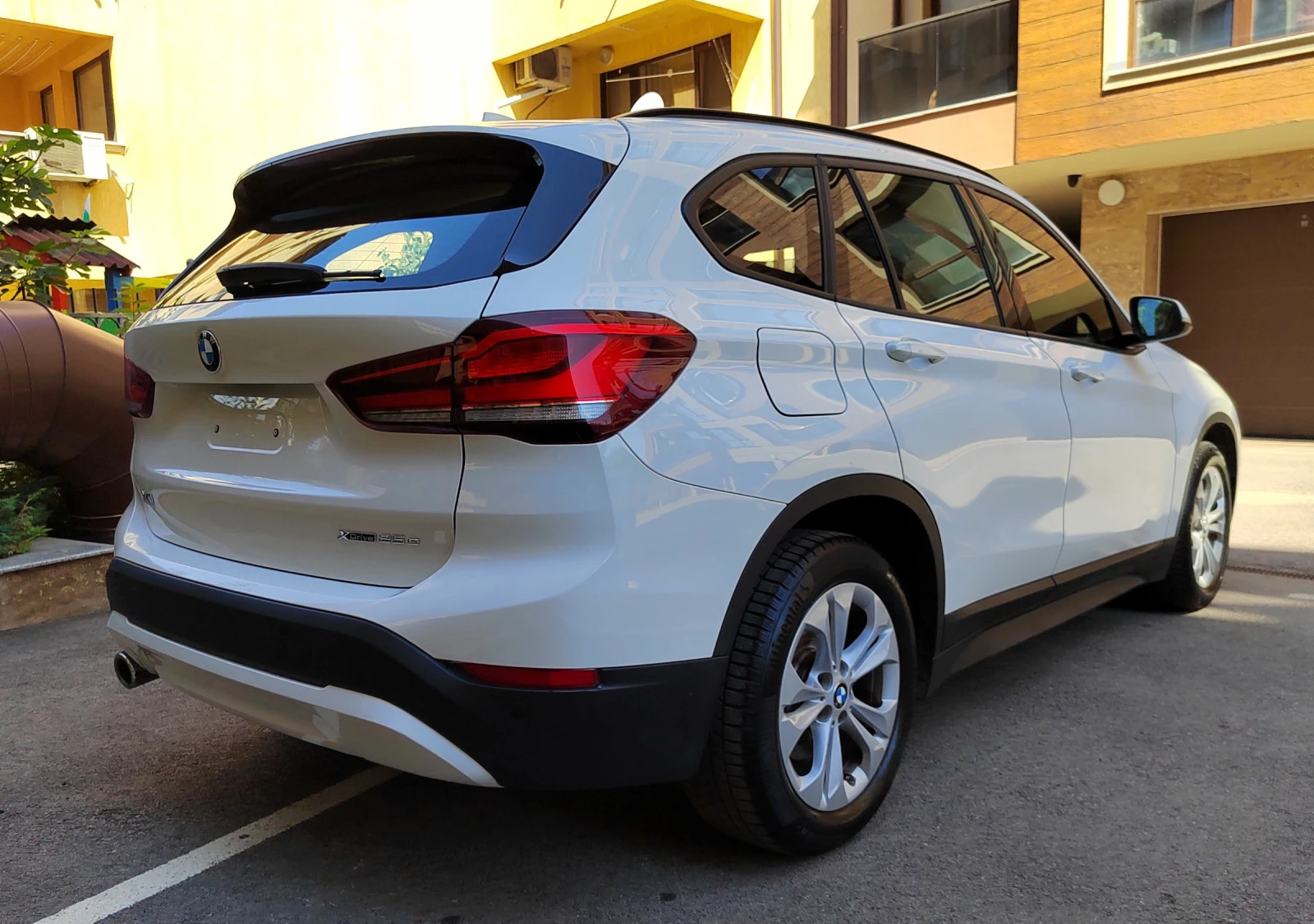 BMW X1 Plug-in hibrid 220ps - изображение 5