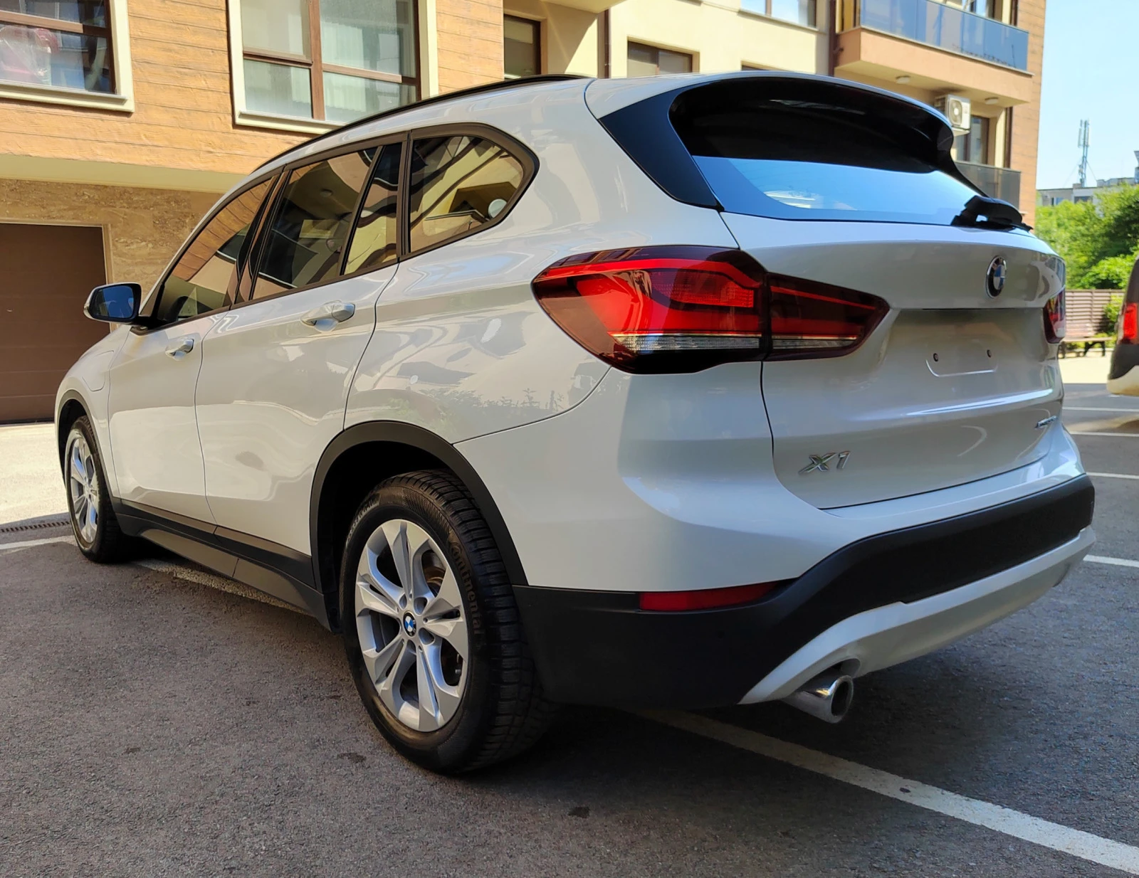 BMW X1 Plug-in hibrid 220ps - изображение 4