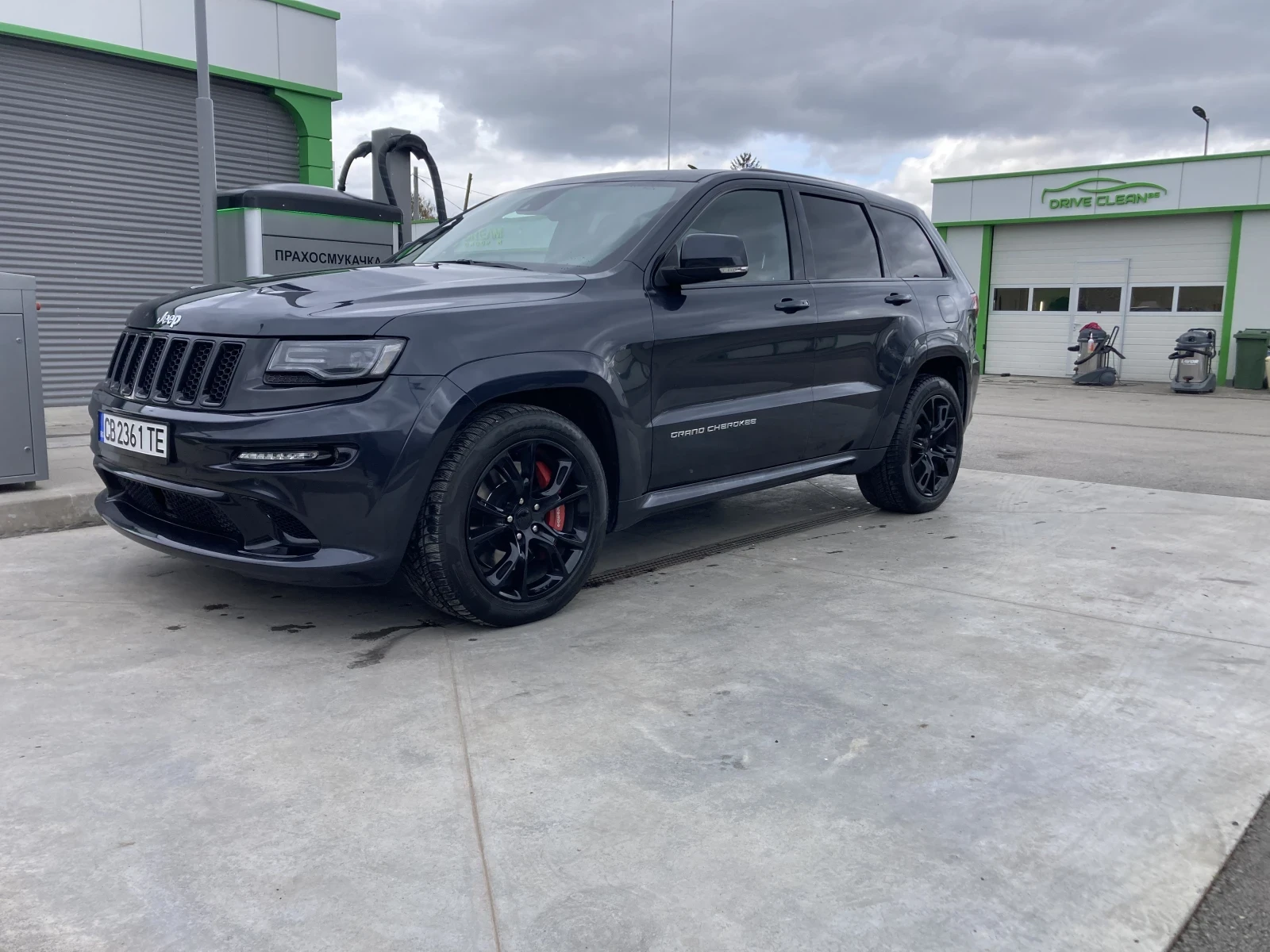 Jeep Grand cherokee 6.4 SRT - изображение 3