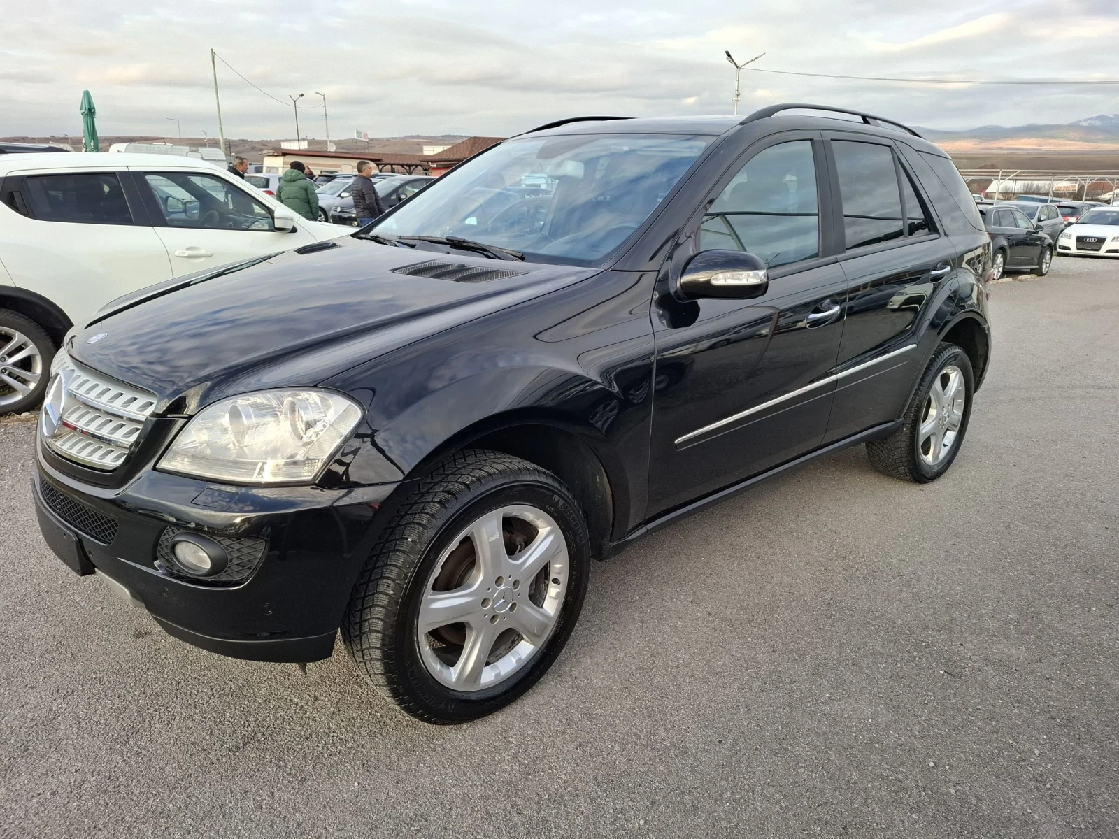 Mercedes-Benz ML 320 3, 2 CDI- Navi-Podgrev, Sport paket - изображение 3