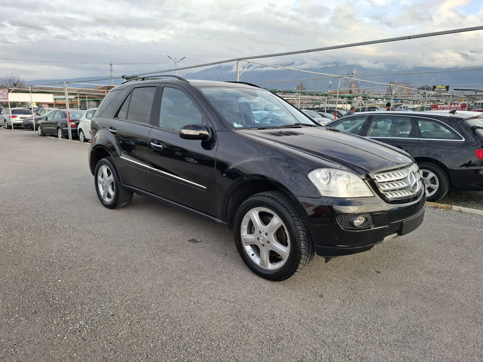 Mercedes-Benz ML 320 3, 2 CDI- Navi-Podgrev, Sport paket - изображение 2