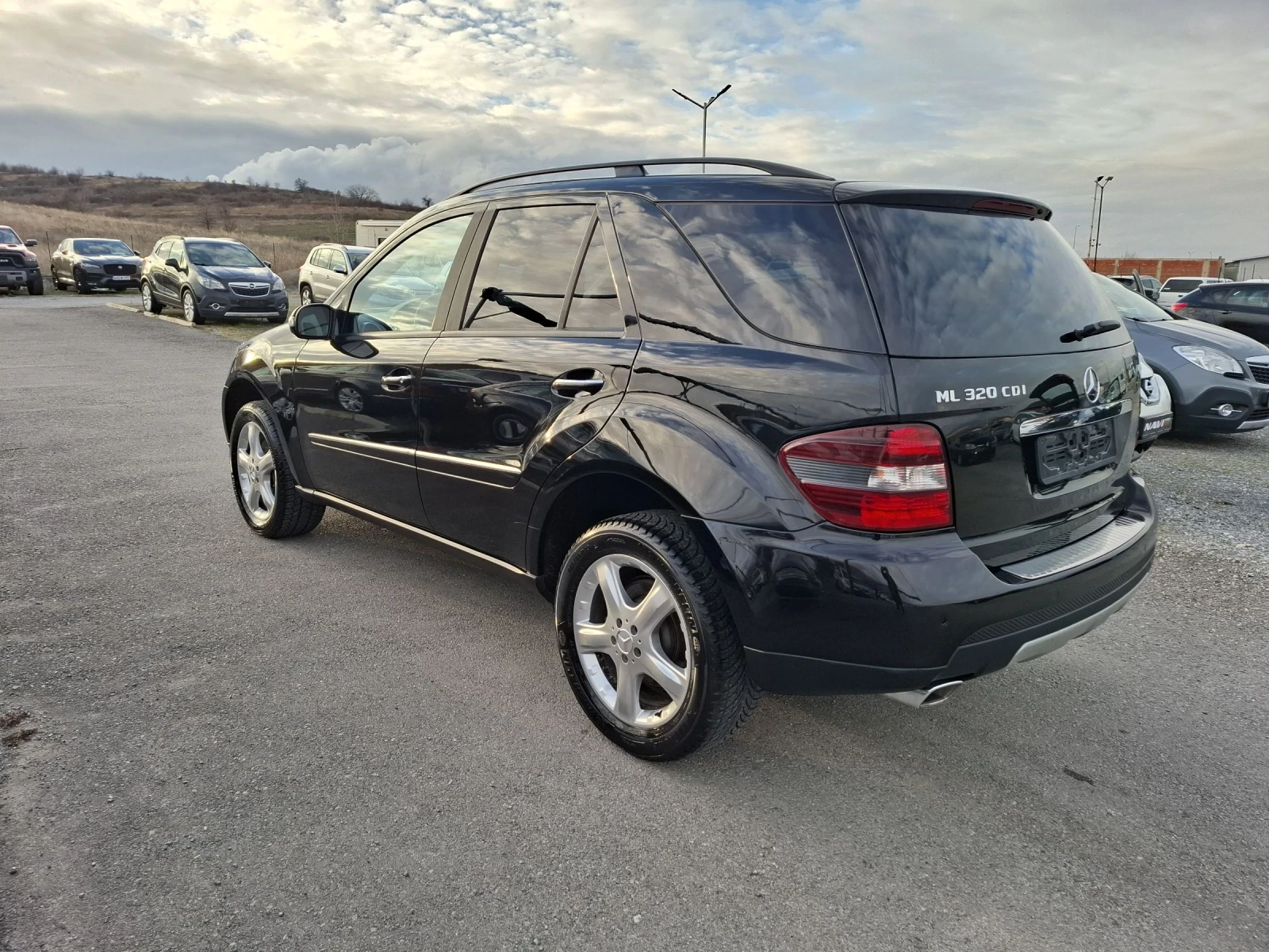 Mercedes-Benz ML 320 3, 2 CDI- Navi-Podgrev, Sport paket - изображение 6