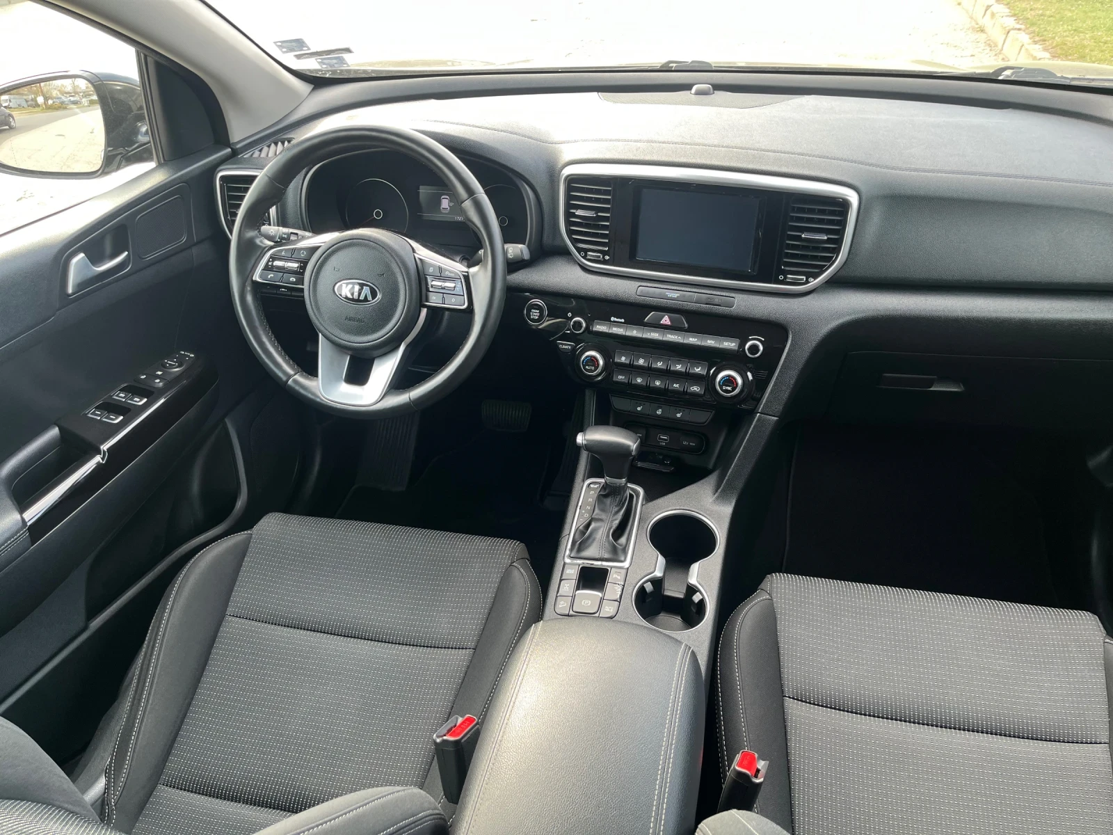 Kia Sportage 1.6 Turbo 4x4 Top, снимка 11 - Автомобили и джипове - 53884416